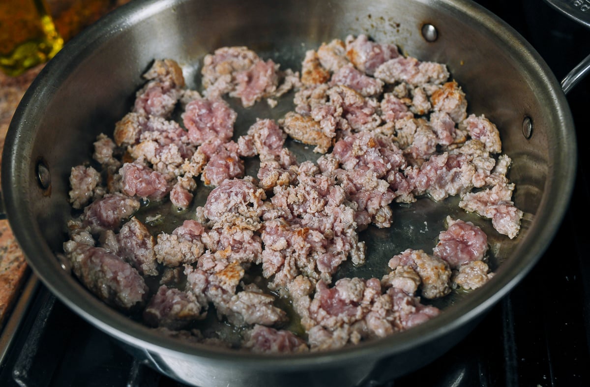 browning ground pork in skillet