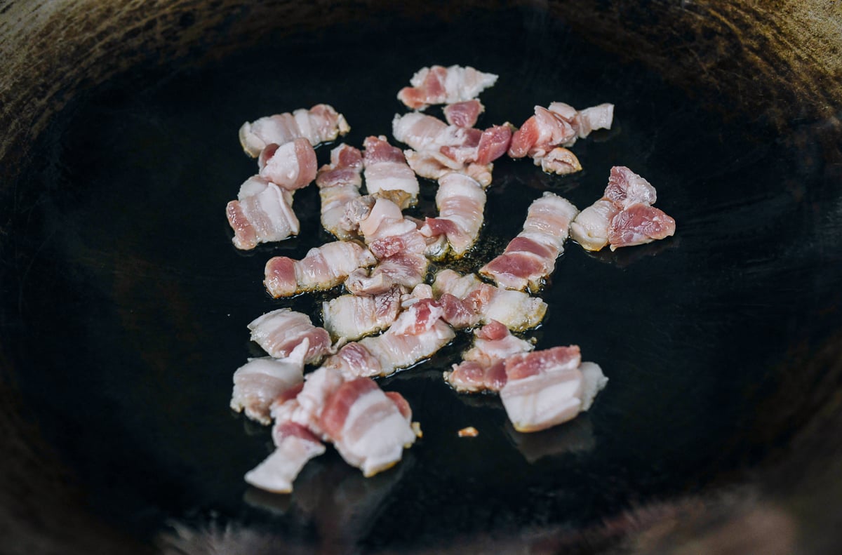 pork belly slices in wok